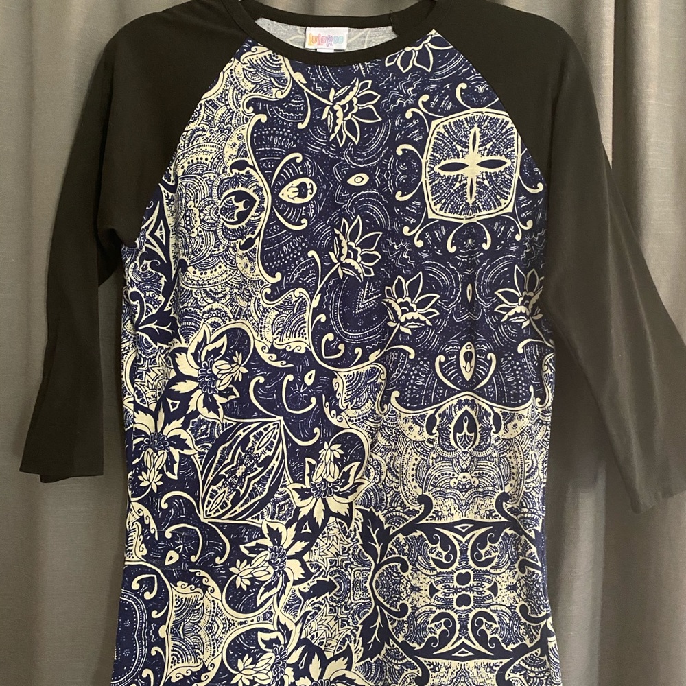 LuLaRoe Randy Tee
